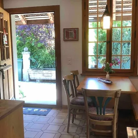 Freistehendes, Denkmalgeschuetztes Stoeckli Bei Bern * Kirchlindach