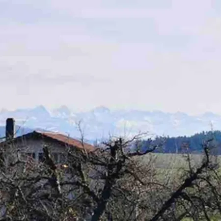 Freistehendes, Denkmalgeschutztes Stockli Bei Bern Holiday home *