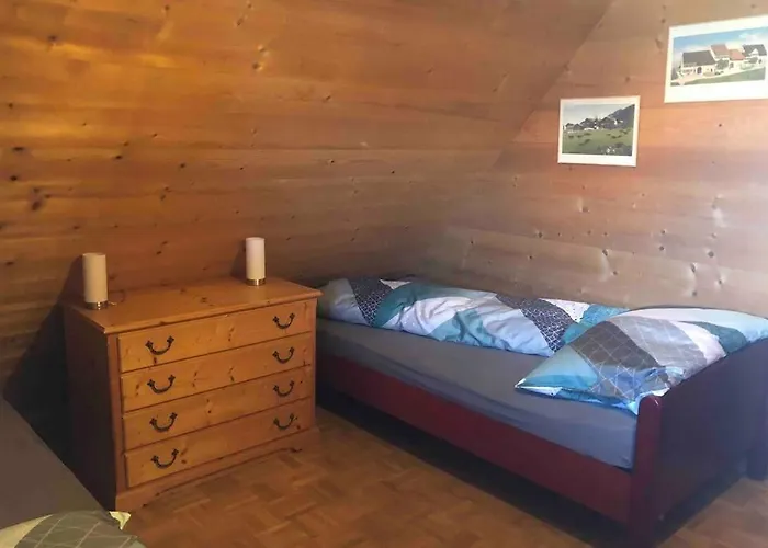 Casa de Férias Freistehendes, Denkmalgeschuetztes Stoeckli Bei Bern Kirchlindach