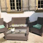 Freistehendes, Denkmalgeschuetztes Stoeckli Bei Bern